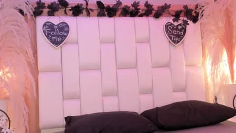 Premium: Daphne_And_Roger HD (96 min) - April 15, 2026 13:13