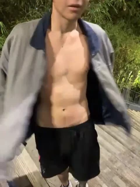 Premium: Liam_Moss HD (32 min) - January 17, 2026 05:38