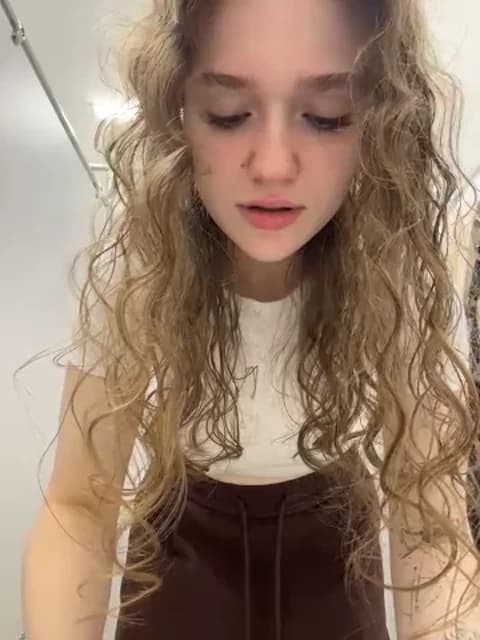 Premium: RussianWoman HD (62 min) - April 17, 2026 05:34