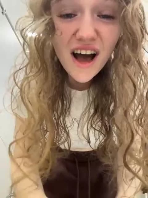 Premium: RussianWoman HD (44 min) - April 17, 2026 05:40