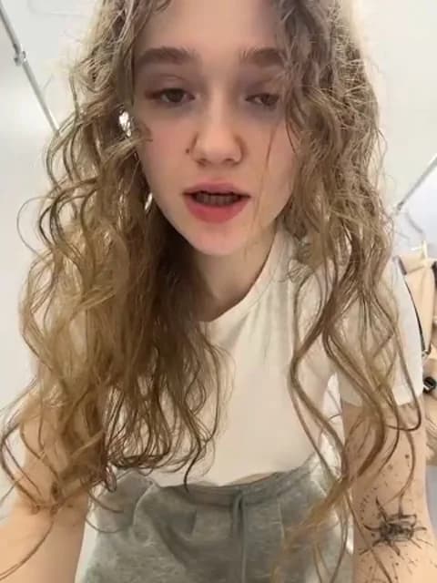 Premium: RussianWoman HD (33 min) - May 2, 2026 04:27