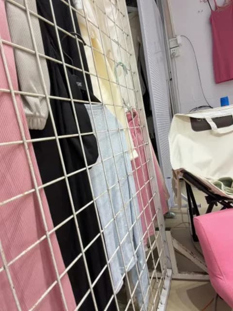 Premium: Selenaaaaa- HD (96 min) - April 22, 2026 10:29