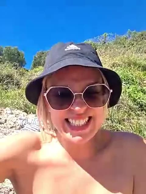 Premium: SpicyVicky HD (55 min) - April 8, 2026 10:23