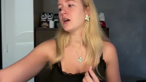 Premium: itssosierra HD (35 min) - April 22, 2026 03:10