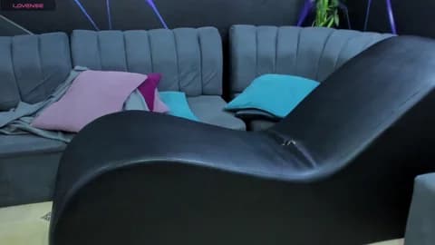 Premium: playsgirlhot HD (81 min) - March 17, 2026 02:08